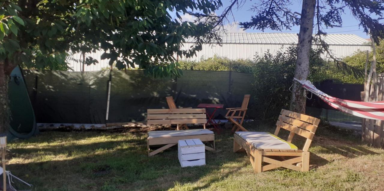 Les Flots De Ma Vie Chambres D Hotes et tipi Florence Et Virginie Gossin Barzan Extérieur photo