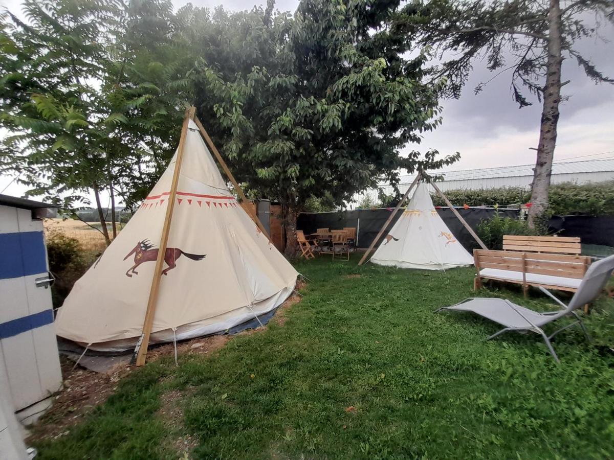 Les Flots De Ma Vie Chambres D Hotes et tipi Florence Et Virginie Gossin Barzan Extérieur photo