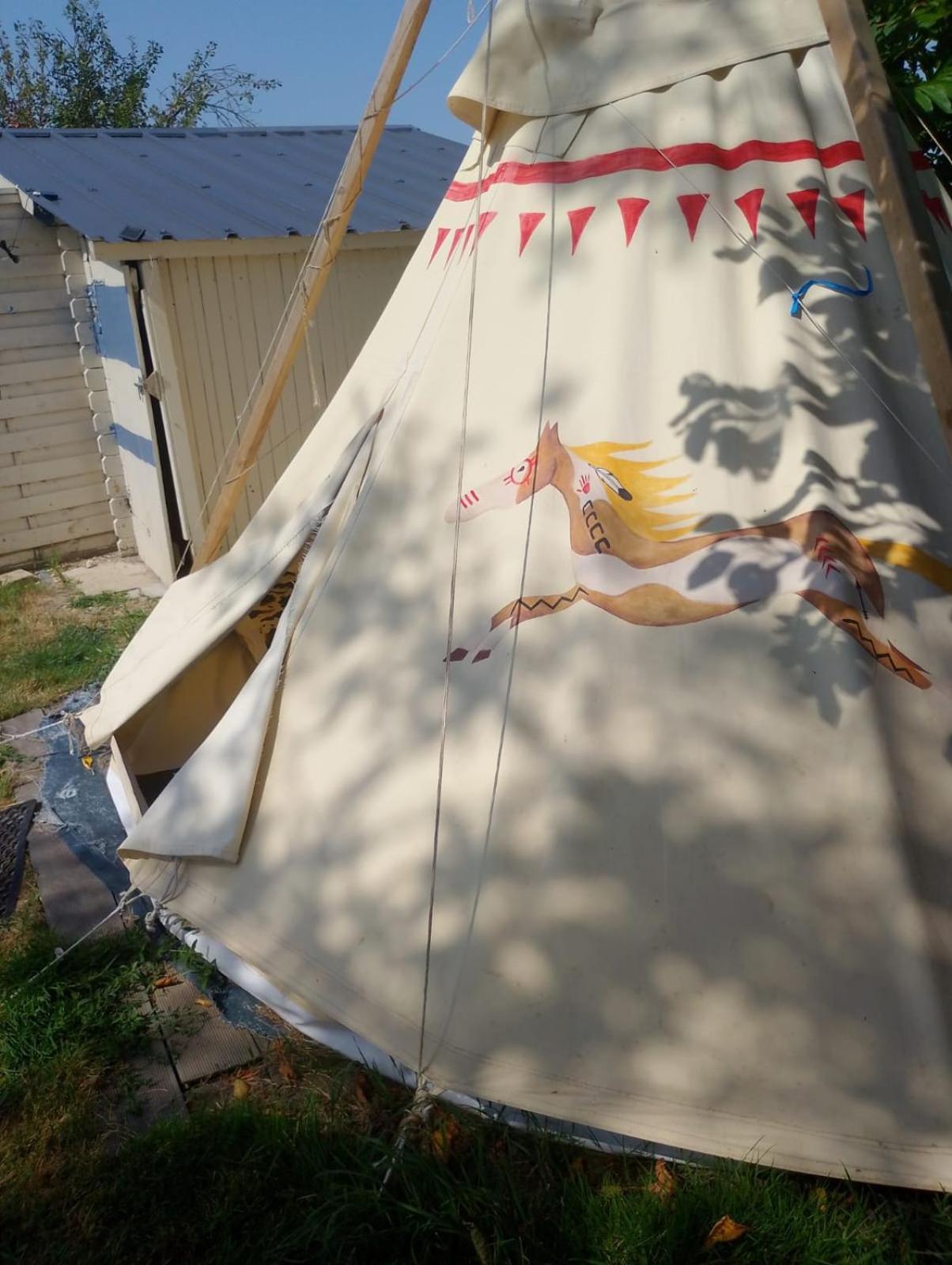 Les Flots De Ma Vie Chambres D Hotes et tipi Florence Et Virginie Gossin Barzan Extérieur photo